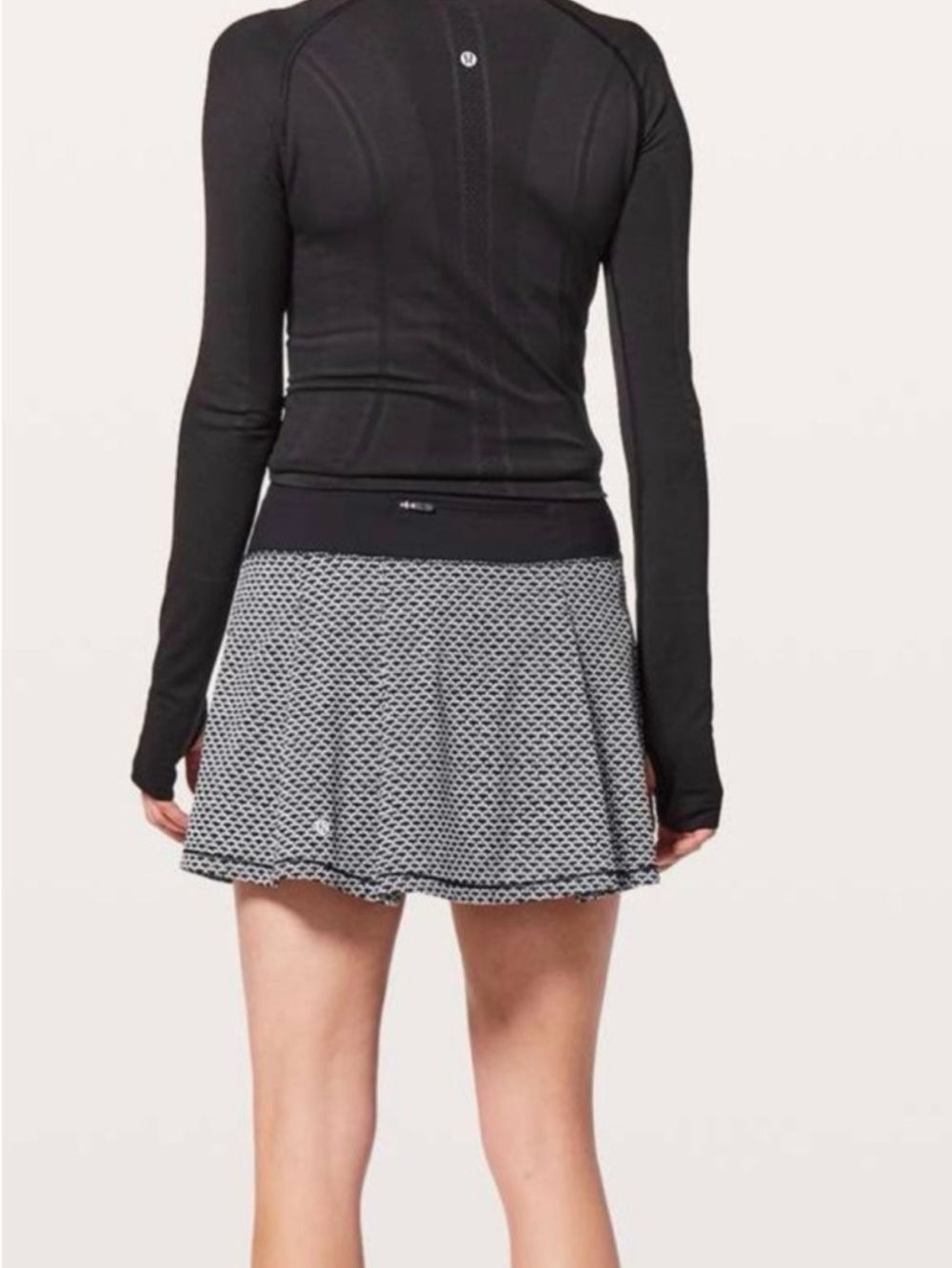 Lululemon pace rival skirt